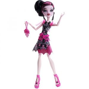 Mattel Poupée Mannequin - Monster High Tapis Noir - Draculaura À La Soirée