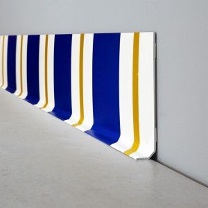 Plinthes PVC adhésives décoratives pour sol - Lot de 25 - 200x8 cm (50m) Bleu - Bari