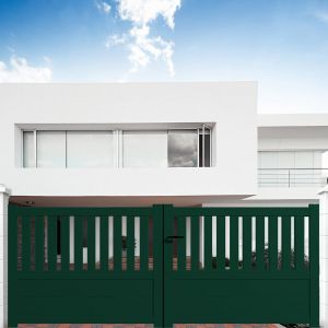 Portail aluminium battant semi-ajour&eacute; en kit dimension L.3500 (entre piliers) X H.1300 mm Vert (RAL 6005)