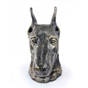 Doberman, Doberman - une urne pour les cendres de chien, un buste de chien, une grande t&ecirc;te de chien pour le jardin par Art-Dog