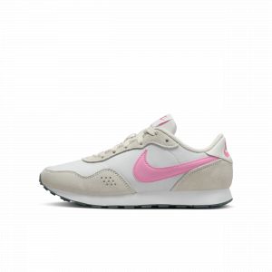 Nike Chaussure MD Valiant pour Enfant plus &acirc;g&eacute; - Blanc - Taille 36.5 - Male