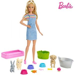 Image de Mattel Famille Coffret le Bain des Animaux, Poup&eacute;e Blonde avec Figurines Chiot, Chaton et Lapin, Accessoires, Jouet pour Enfant, FXH11