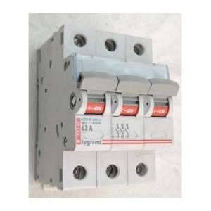 Legrand Interrupteur-sectionneur 63A 3P 400V modulaire Lexic 004350