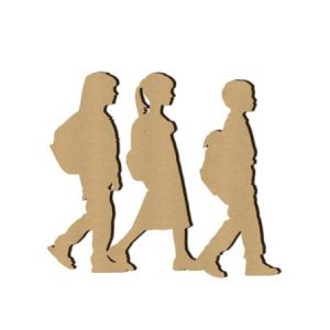 Sujet en bois médium - Trois adolescents - 5,5 x 5,6 cm