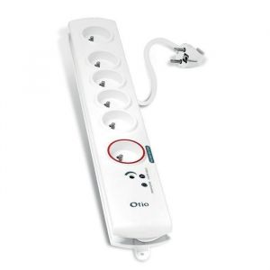Image de Otio Multiprise parafoudre CVP-7150 - Multiprise parafoudre CVP-7150 - Puissance maximum : 16A. 3680W - Cette multiprise permet de couper l%u2019alimentation de ses 6 prises en éteignant simplement un ordinateur ou une TV connecté à la prise pilote.