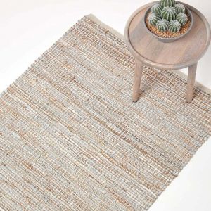HOMESCAPES Tapis cuir Madras couleur naturelle 120 x 180 cm