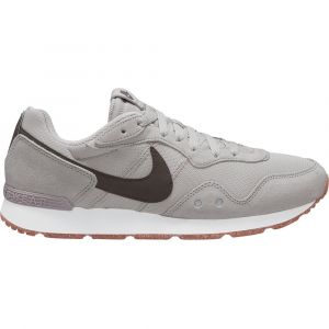 Nike Baskets basses VENTURE RUNNER - Couleur 39,40,41,42,43,44,45,46,40 1/2,42 1/2,47,38 1/2,44 1/2,48 1/2 - Taille Gris