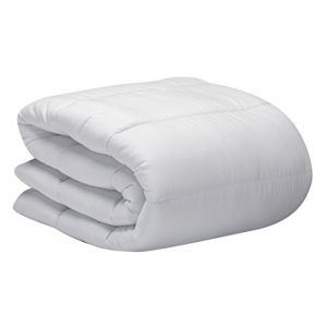 Couette en fibre hypoallergénique en Aloe vera, hiver, 400g/m² 150x220 cm Pikolin Home