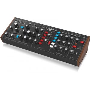 Behringer Model D synthétiseur analogique