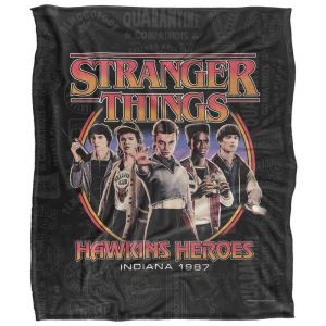 Couverture de Stranger Things - Saison 5 - Hawkins Heroes - Couverture - pour Indiff&eacute;rent - multicolore