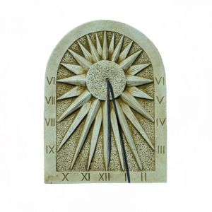 Cadran solaire étoile en pierre reconstituée 3X31X41cm.