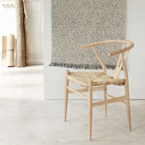 Bois Dessus Bois Dessous Chaise en bois de mindy assise tissée - Naturel