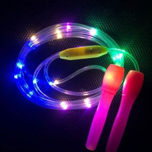 OMABETA Corde à sauter lumineuse Corde à sauter de couleur aléatoire qui brille dans la nuit, sport lestee Couleur aléatoire