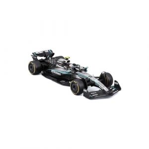 Bburago Mercedes-AMG W16 2025#12 Antonelli, Voiture Miniature &agrave; l'&eacute;chelle 1:43 avec vitrine d'exposition, r&eacute;plique d&eacute;taill&eacute;e de la Mercedes F1, Socle Inclus, Licence Officielle, &acirc;ge 14+