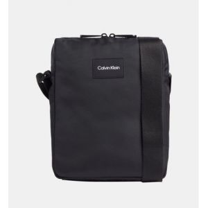 Calvin Klein Sac besace Must T Reporter Noir - Couleur Noir - Taille Taille unique