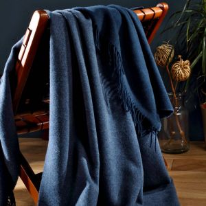 Plaid laine et cachemire Clarence BIEDERLACK-150 x 200 cm-Bleu Jean