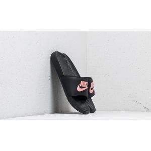 claquette nike benassi femme
