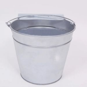 None Abreuvoir Poule Seau M&eacute;tal