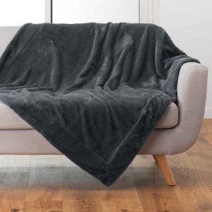 Image de Plaid fausse fourrure (220 cm) Caresse Gris anthracite