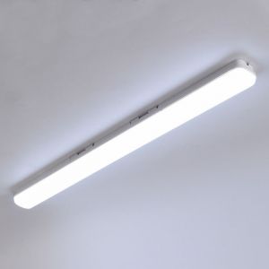 Réglette LED étanche linéaire raccordable 90 cm 45 W IP65 lumière blanche froide 6000 K pour garage sous-sol et extérieurs