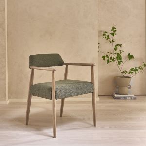 Berah Getah - Chaise en chêne et tissu bouclette kaki