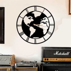 Image de Carte du monde Horloge murale en m&eacute;tal noire et ronde - 50cm - DEKORY