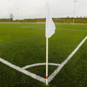 Jeu de 4 poteaux de corner flexibles avec 4 fanions Sporti