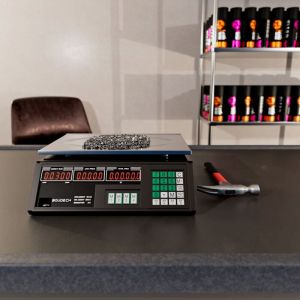 Boudech - Adalat 88 - Balance électronique commerciale rechargeable sur batterie, pour comptoir, 40 kg, plateau en acier 33 x 24 cm et écran lcd