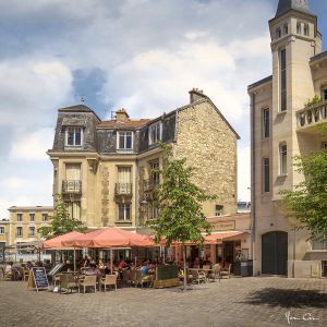 Ceanothe Tableau sur toile brasserie Cardinal Reims 65x65 cm