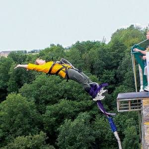 Smartbox Stage de 3 sauts &agrave; l'&eacute;lastique au viaduc de Saint-Georges-le-Gaultier avec certificat et souvenir - Coffret Cadeau Sport & Aventure Multicolore