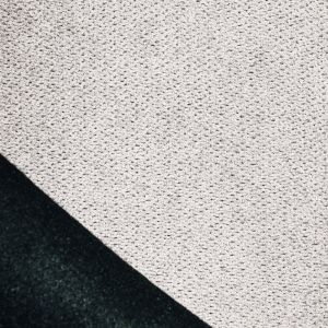 Tissu uni thermique obscurcissant envers polaire blanc cassé - 290 cm - Mondial Tissus