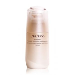 Shiseido Benefiance Wrinkle Smoothing Day Emulsion SPF 20 Cr&egrave;me de jour