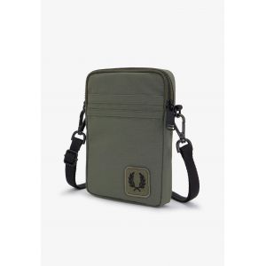Fred Perry - Nylon Badge Small Side Laurel Wreath Green - Sac de voyage - vert - Onesize - 100% Polyamide,Toile