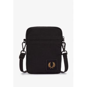 Fred Perry - Nylon Badge Small Side Black - Sac de voyage - noir - Onesize - gid://shopify/Metaobject/68981162221,Synthétiques