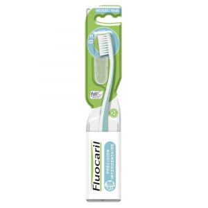 Fluocaril Brosse &agrave; Dents Interdentaire M&eacute;dium - Couleur : Vert