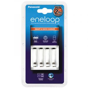 Chargeur rapide eneloop BQ-CC55 avec protection contre la surcharge pour les piles rechargeables AA et Micro AAA Mignon, temps de charge de 1,5 heure
