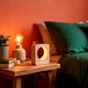 R&eacute;veil en bois avec affichage LED veilleuse tactile et affichage temp&eacute;rature