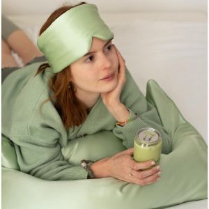 Bandeau de nuit en soie matcha