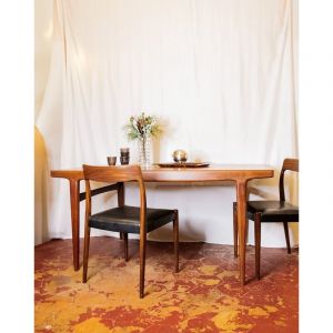 Table &agrave; manger en bois de palissandre n&deg;1079