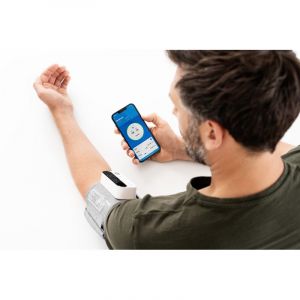 Tensiom&egrave;tre au bras connect&eacute;