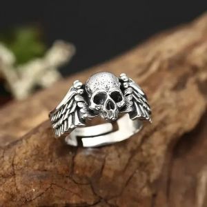 Bague avec Tête de Mort