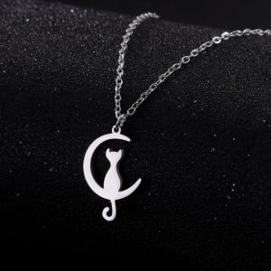 Collier Pendentif Chat Croissant de lune