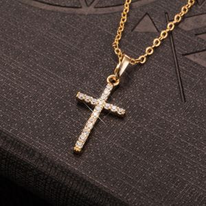 Collier avec Croix