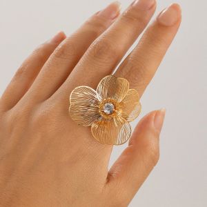 Bague Grosse Fleur Délicate