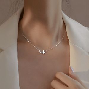 Collier avec Pendentif Colombe