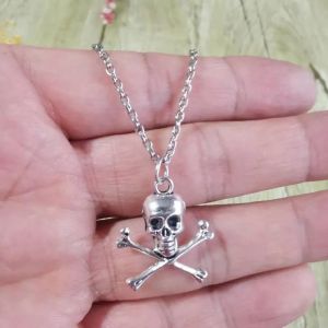 Collier avec Pendentif Tête de Mort Homme ou Femme
