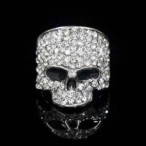 Bague Tête de Mort en Strass