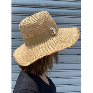 Chapeau 100% papier avec ruban et coquillage