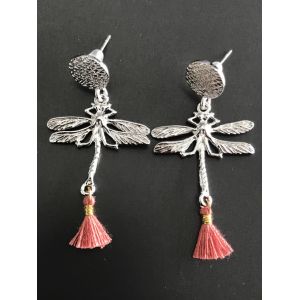 Boucles d'oreilles  - Libellule avec pompon.