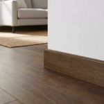 Plinthe Plaqu&eacute;e bois D&eacute;cor 285 ch&ecirc;ne verni bois rustique (vendue &agrave; la pi&egrave;ce)